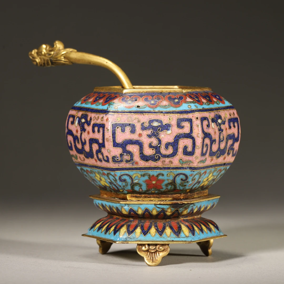 Lot40清代 景泰蓝夔龙纹水盂