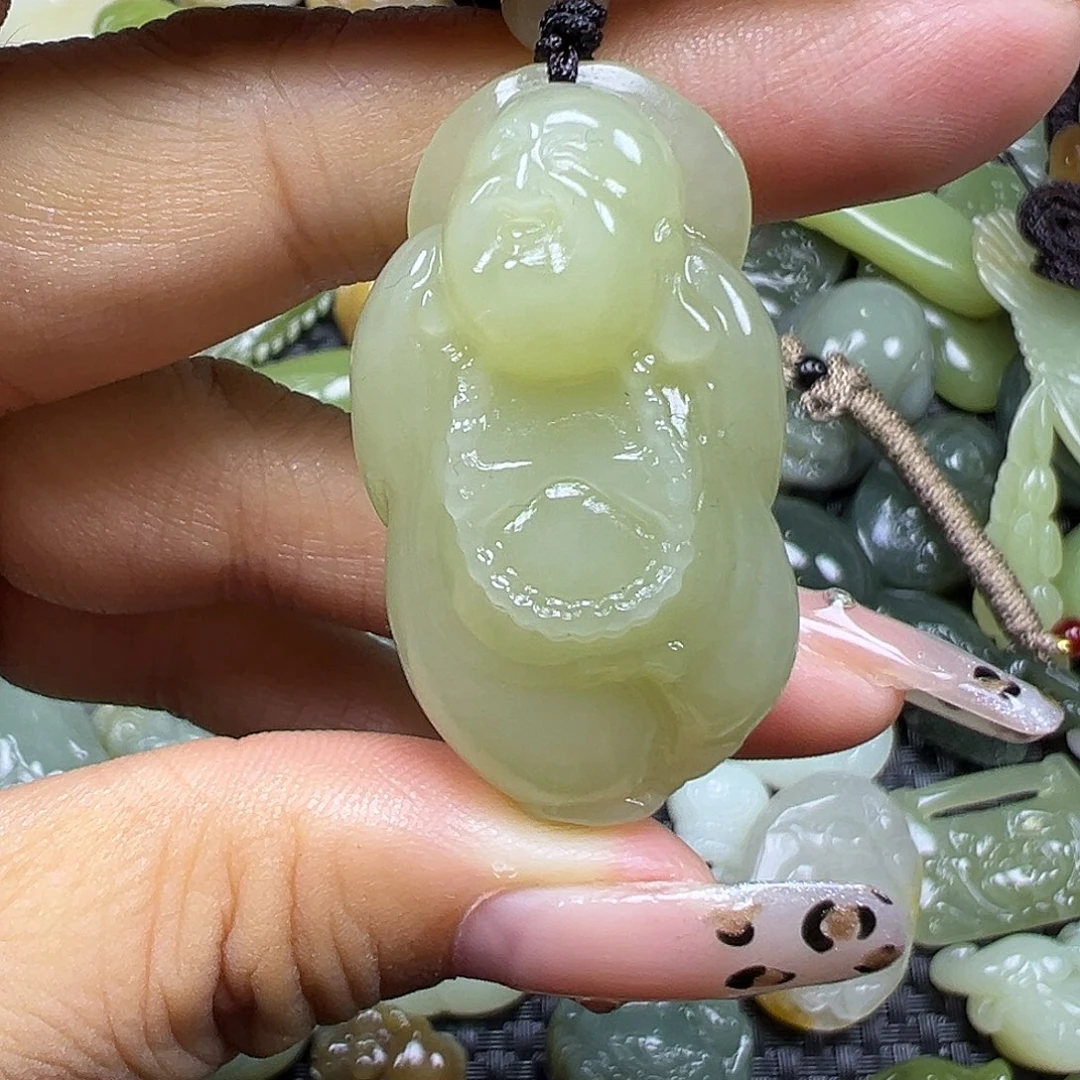 颈饰未镶嵌和田玉