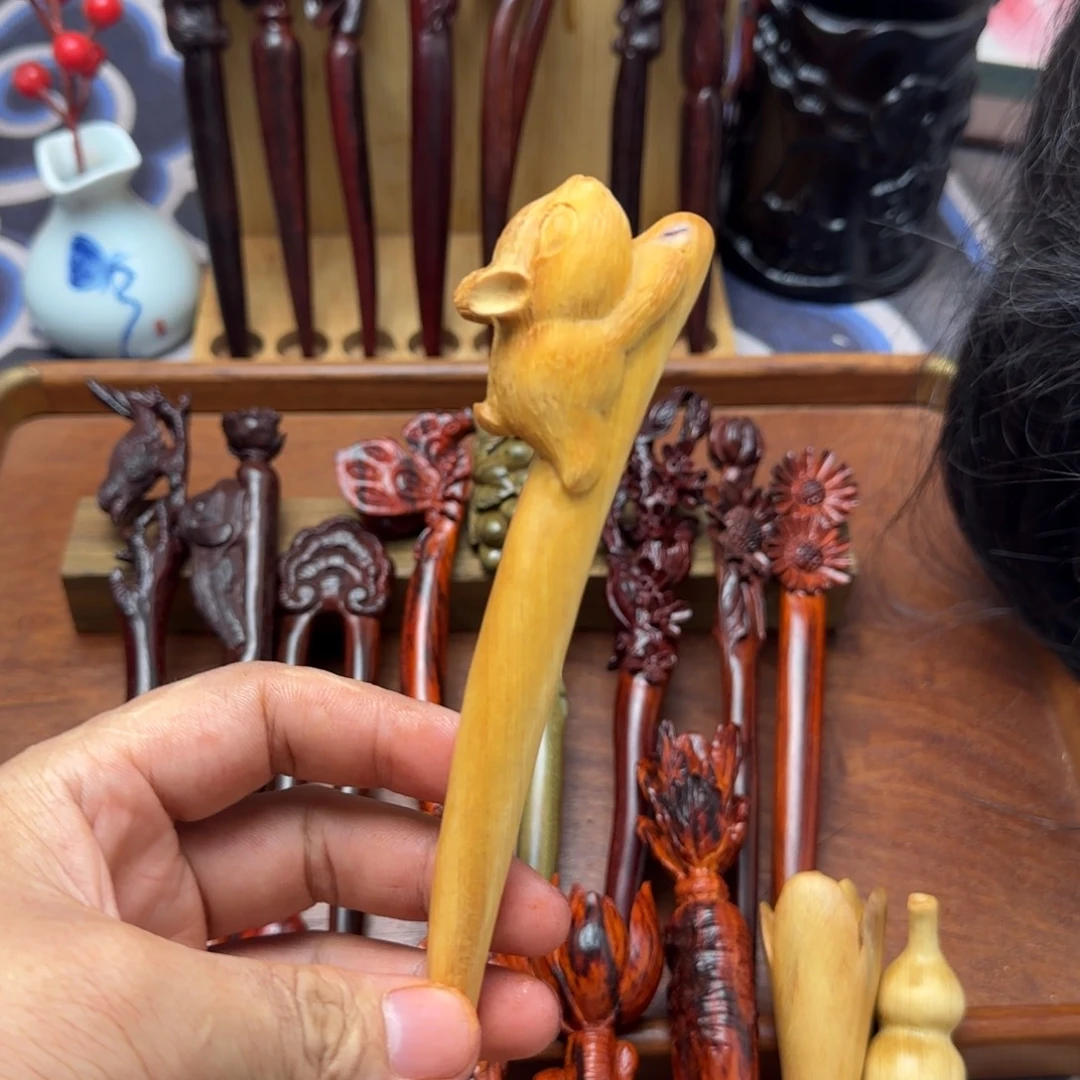。***懿檀香紫檀（小叶紫檀）