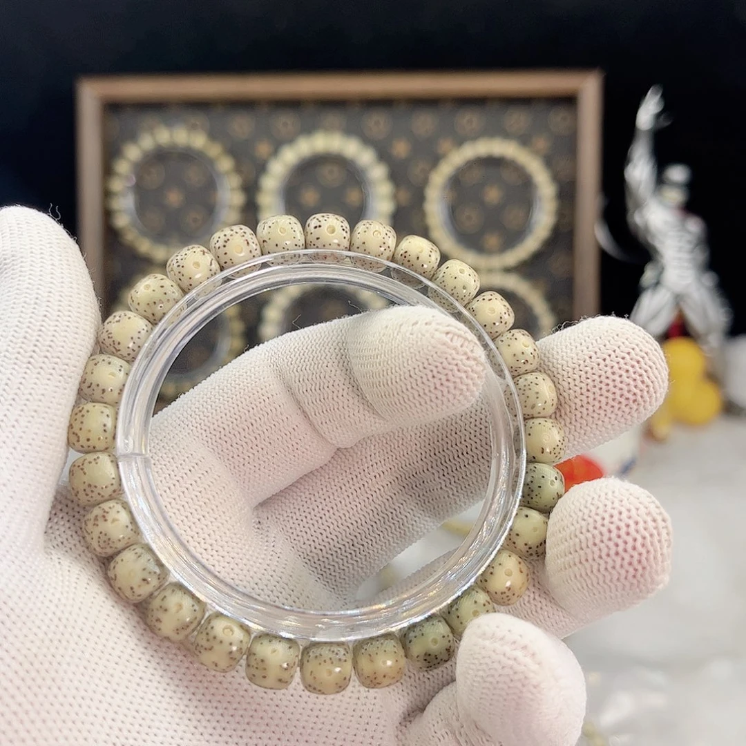 星月菩提手串154 号.  星月菩提.  一物一图.