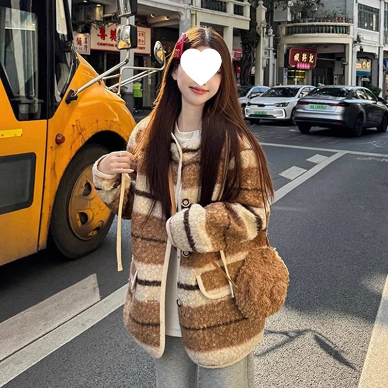 韩版复古温柔风条纹长袖外套女秋冬款宽松显瘦松弛感保暖毛毛上衣