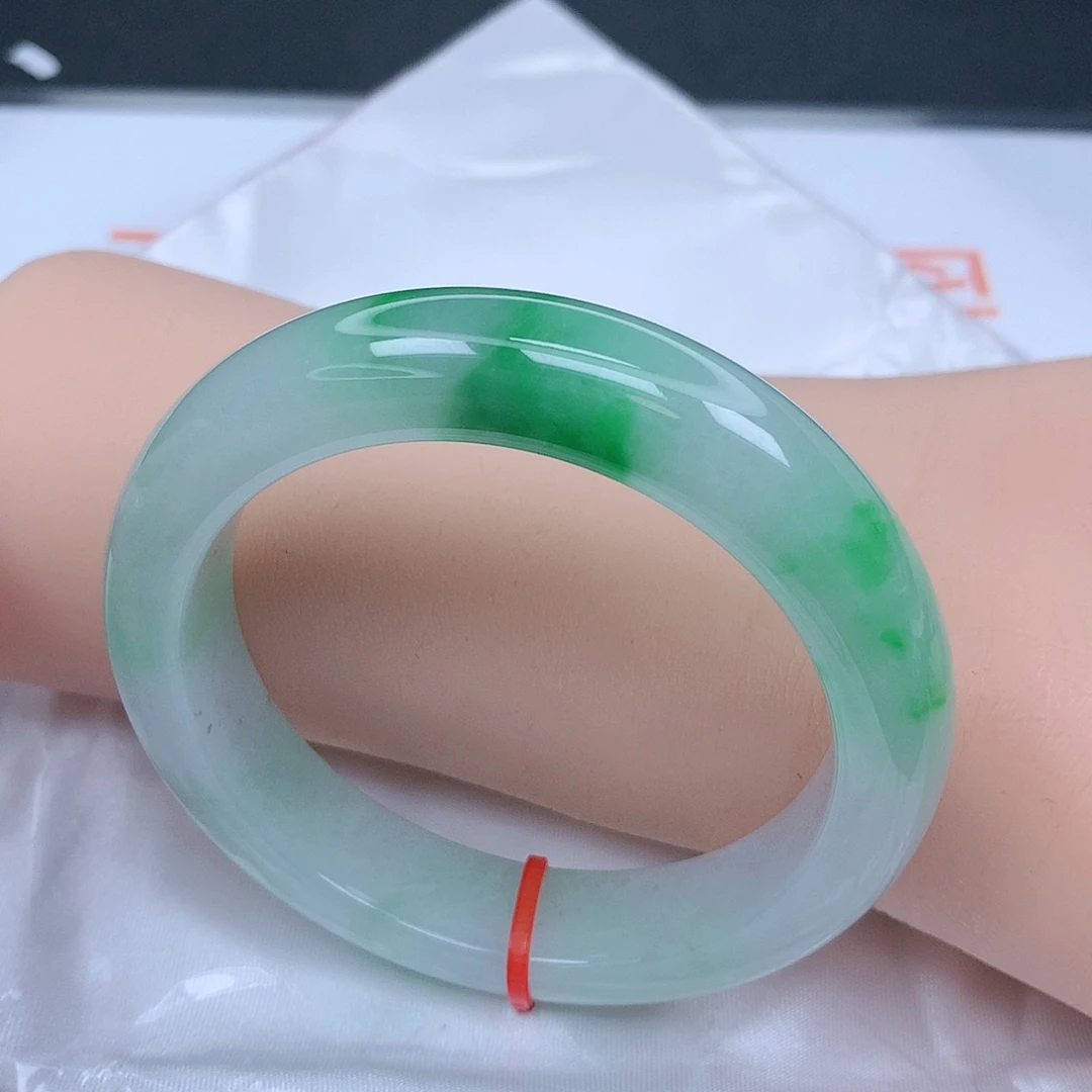 【闪购商品】翡翠手镯未镶嵌，54