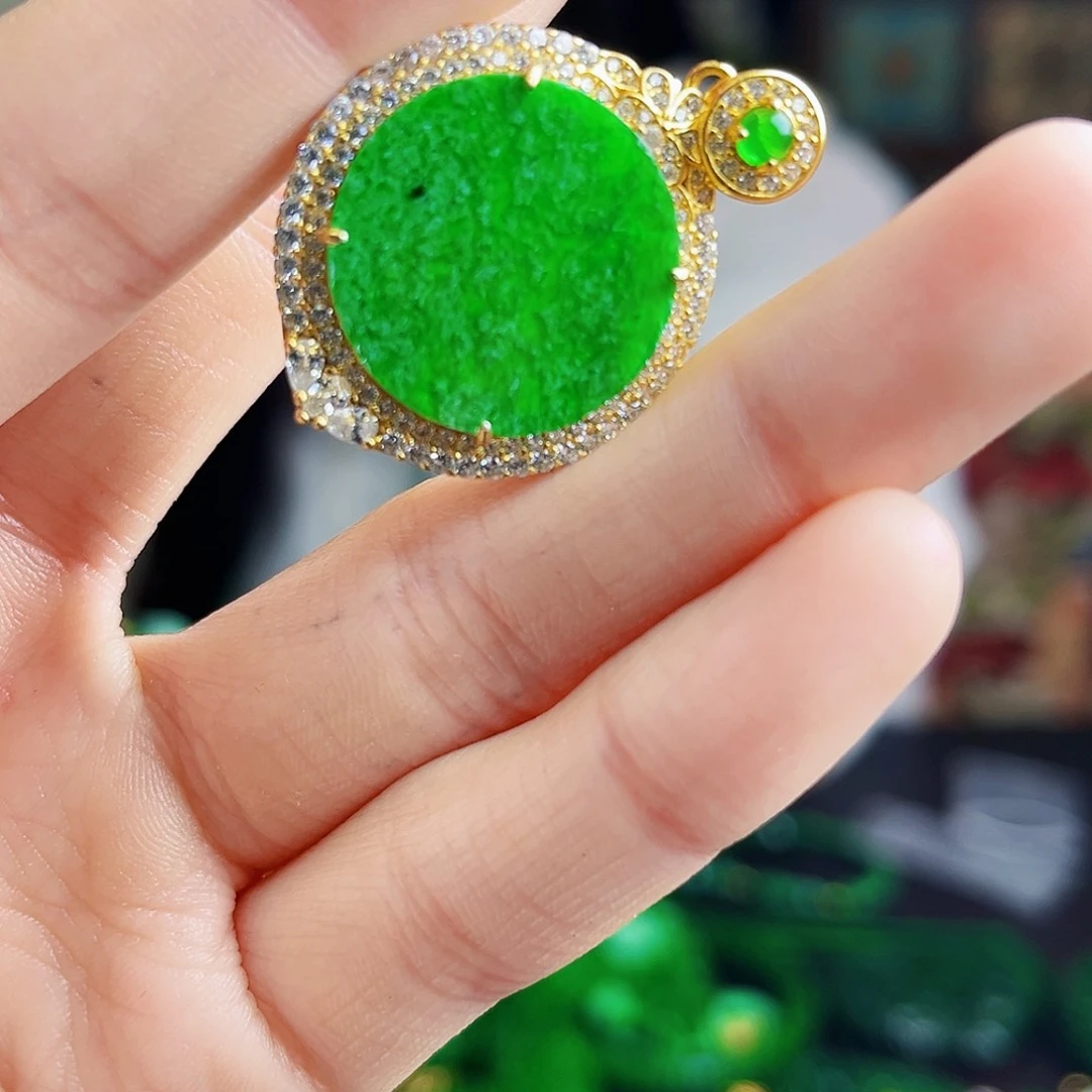 颈饰银S925镶嵌翡翠多样性