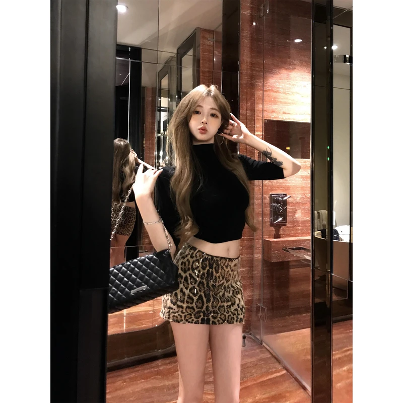 性感辣妹风黑色修身显瘦微微透半袖打底衫低腰豹纹半裙套装女夏季