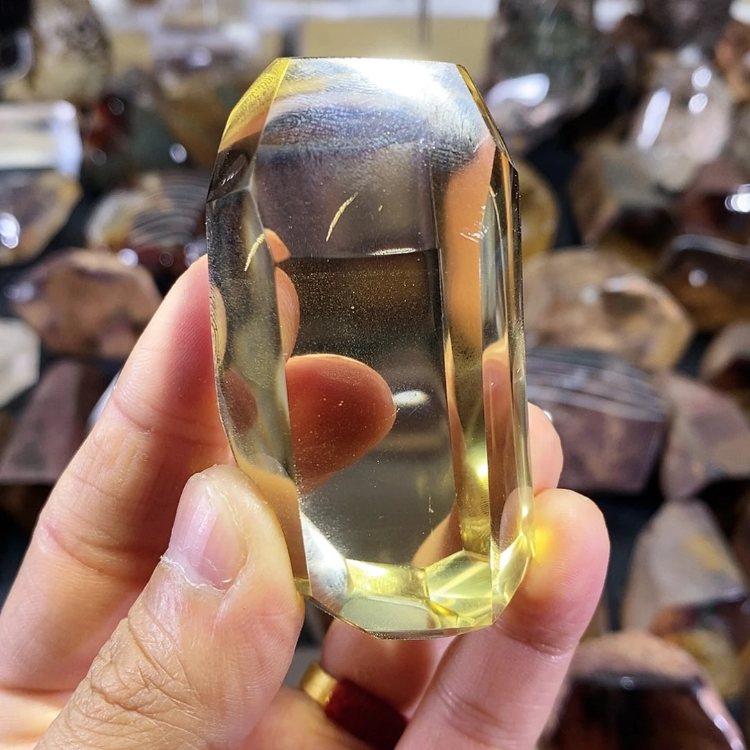 【闪购商品】车挂未镶嵌水晶一**亖天然水晶原石