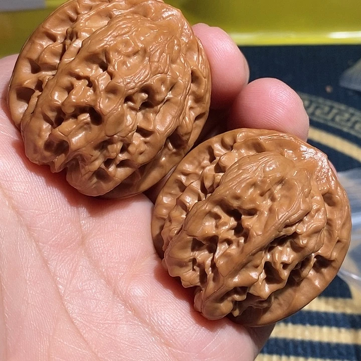 【闪购商品】文玩核桃吊坠v*磐石