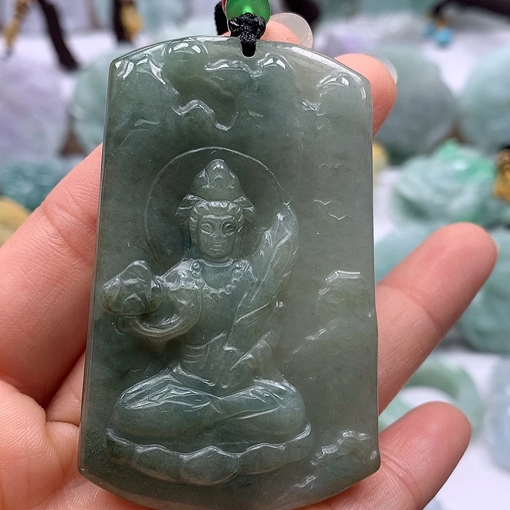 翡翠未镶嵌颈饰虚空藏福利