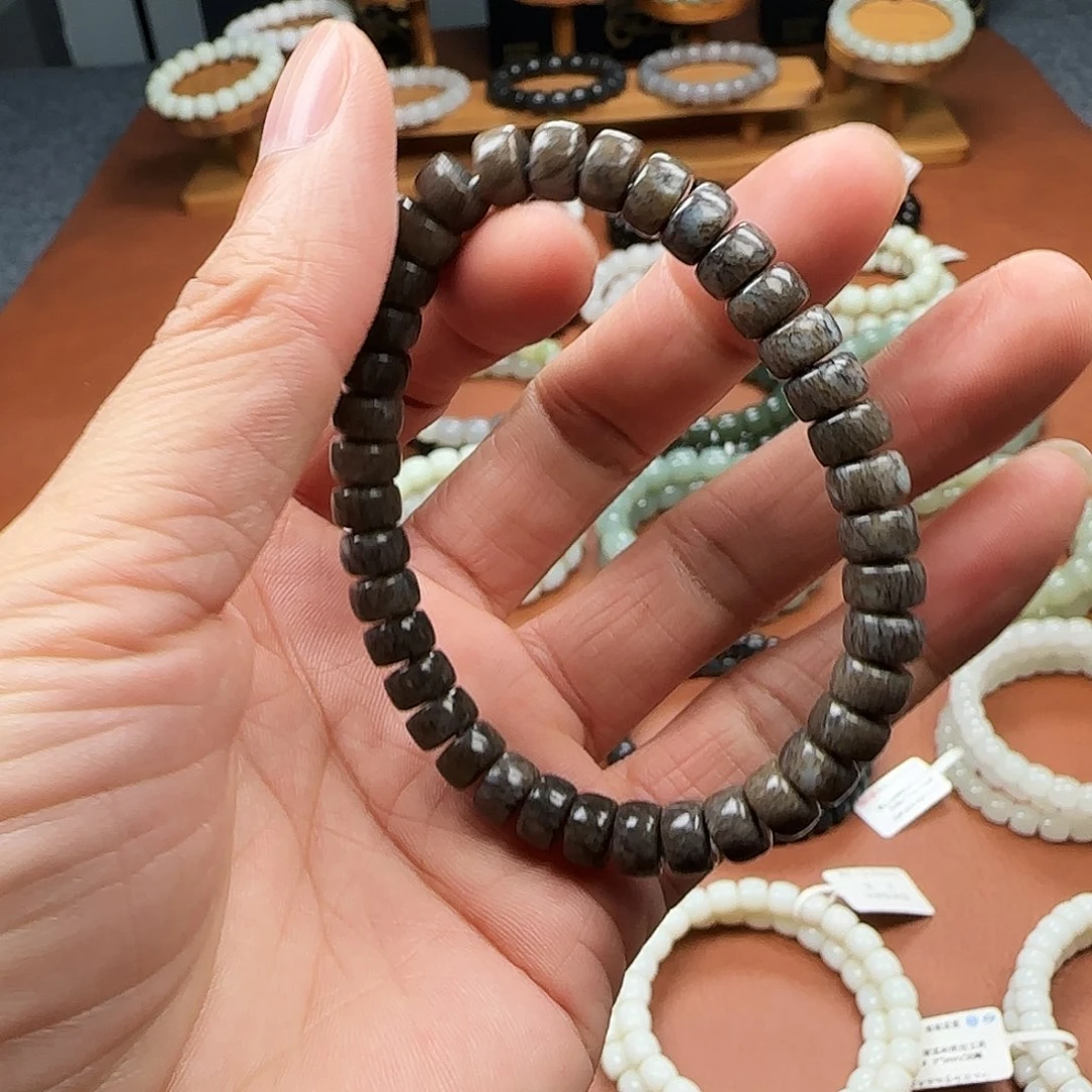 和田玉（糖玉）未镶嵌手链