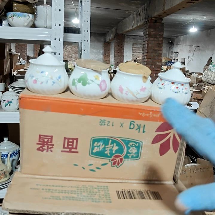 摆件四个不同花色