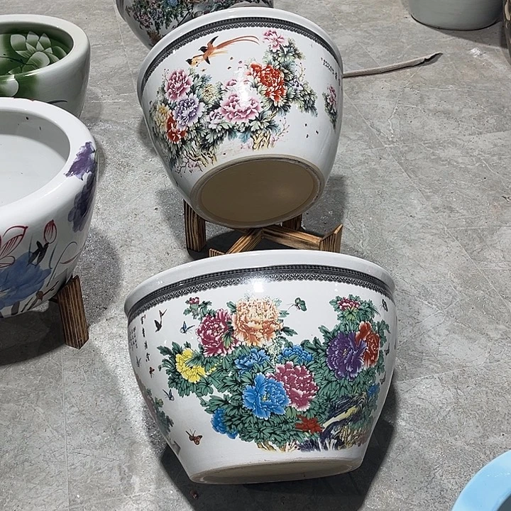 人***娃景德镇陶瓷鱼缸艺术