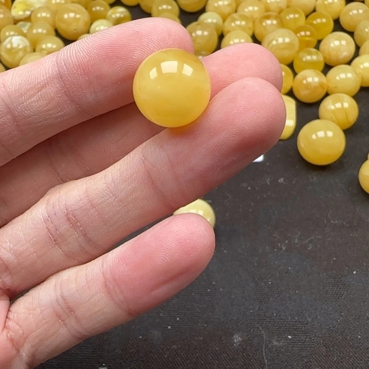 未镶嵌蜜蜡裸石天然127