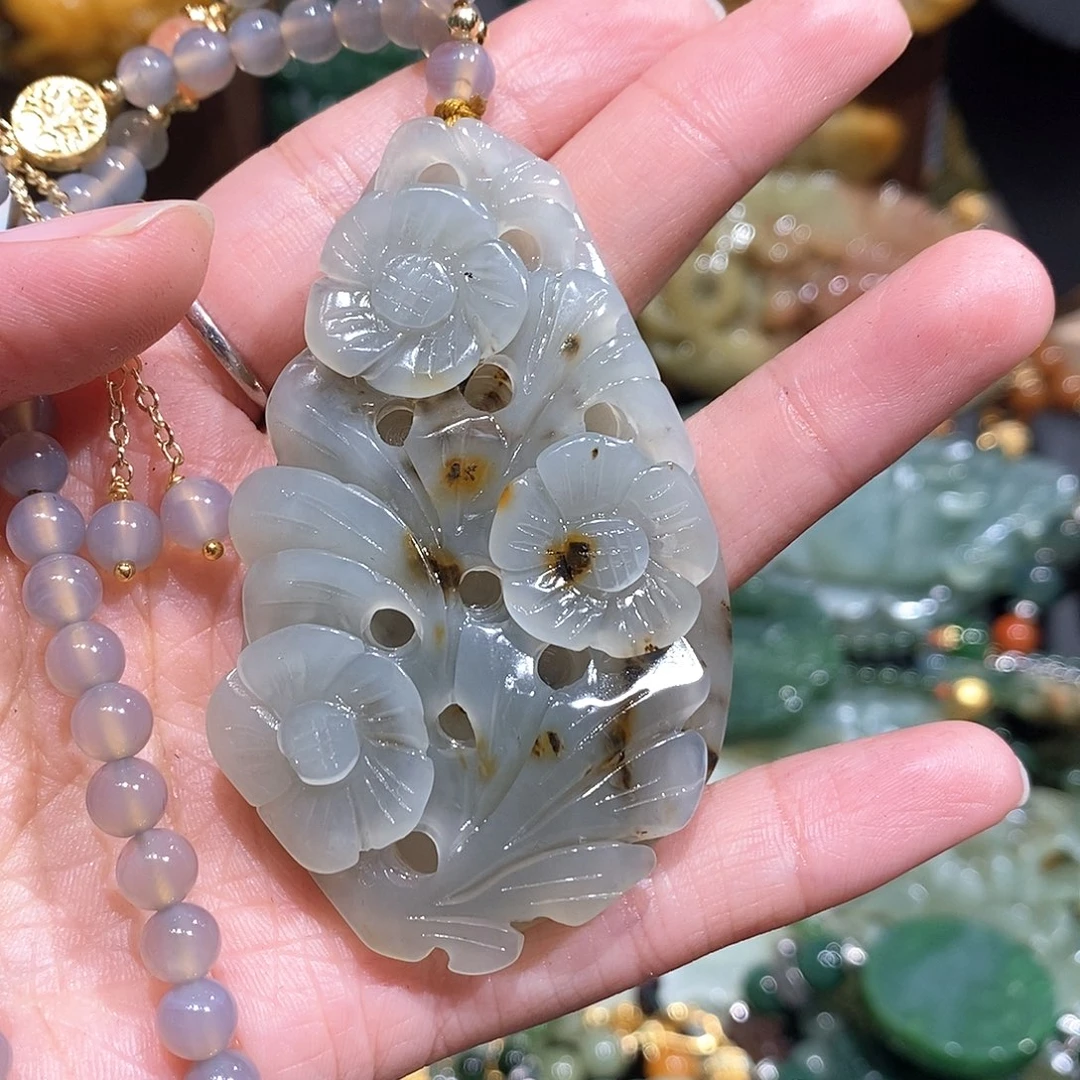 颈饰未镶嵌和田玉