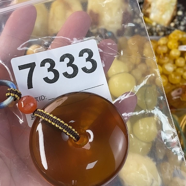 蜜蜡未镶嵌珠宝奇石