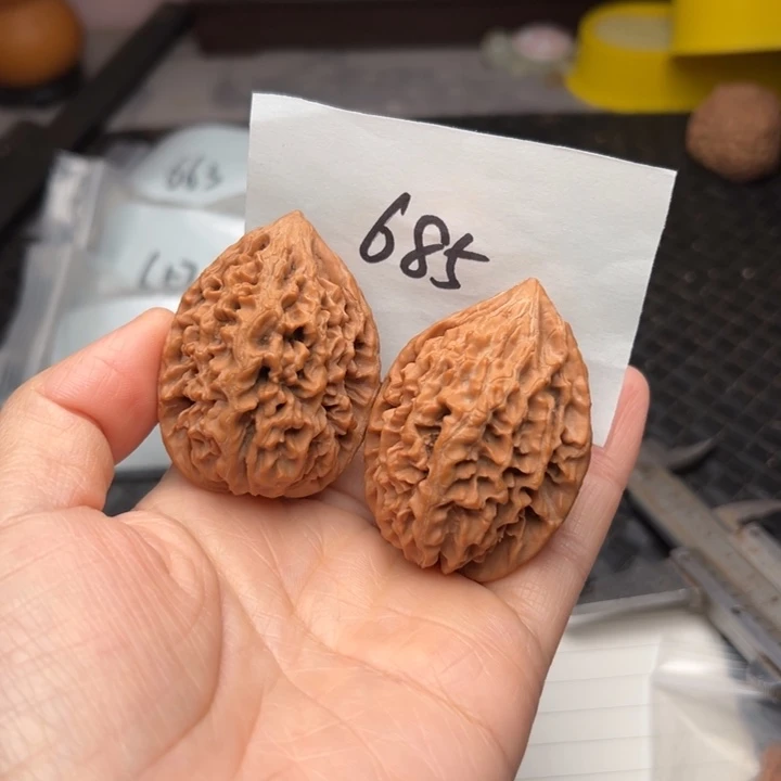 核桃39尺寸招财鼠