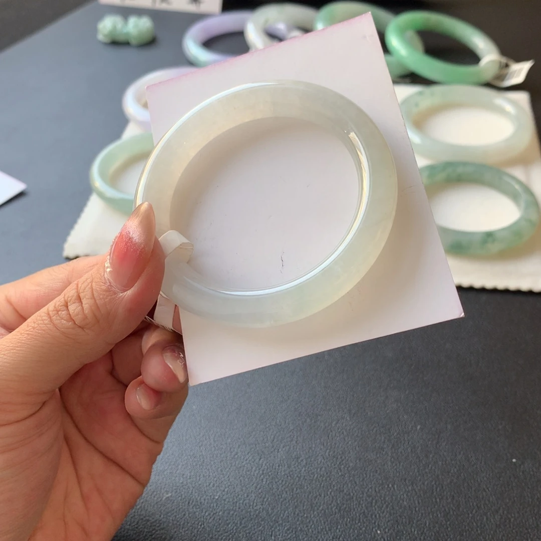 翡翠未镶嵌手镯51.2圆