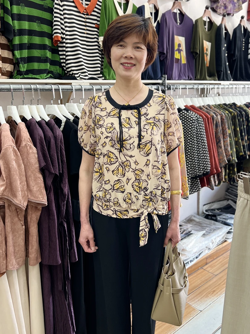 小美家  中老年妈妈夏季短袖 薄款碎花舒适休闲时尚女装
