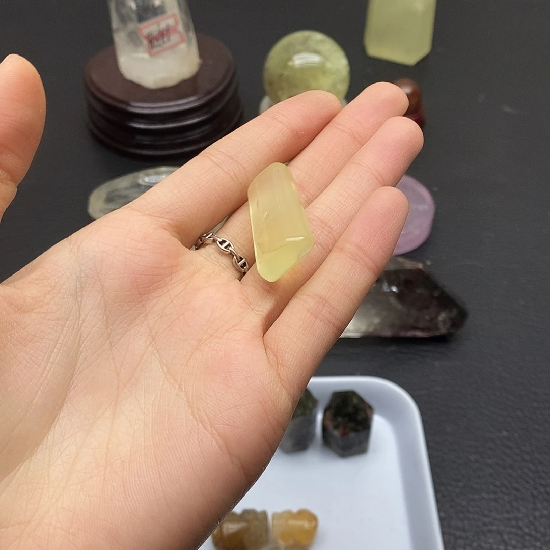 水晶未镶嵌珠宝半成品129水晶石