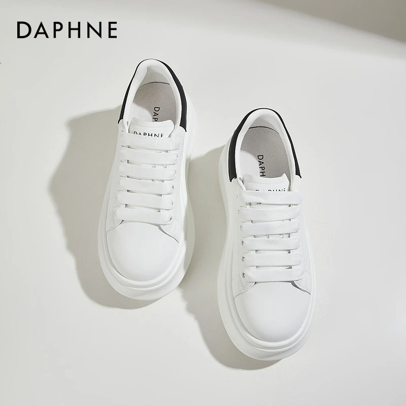 达芙妮厚底板鞋女鞋2025春季新款单鞋增高小白鞋休闲运动松糕鞋子