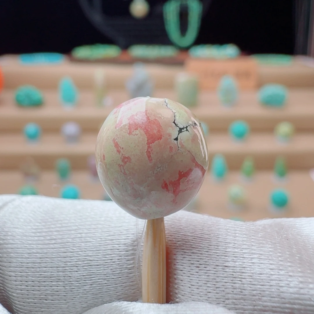 绿松石未镶嵌颈饰