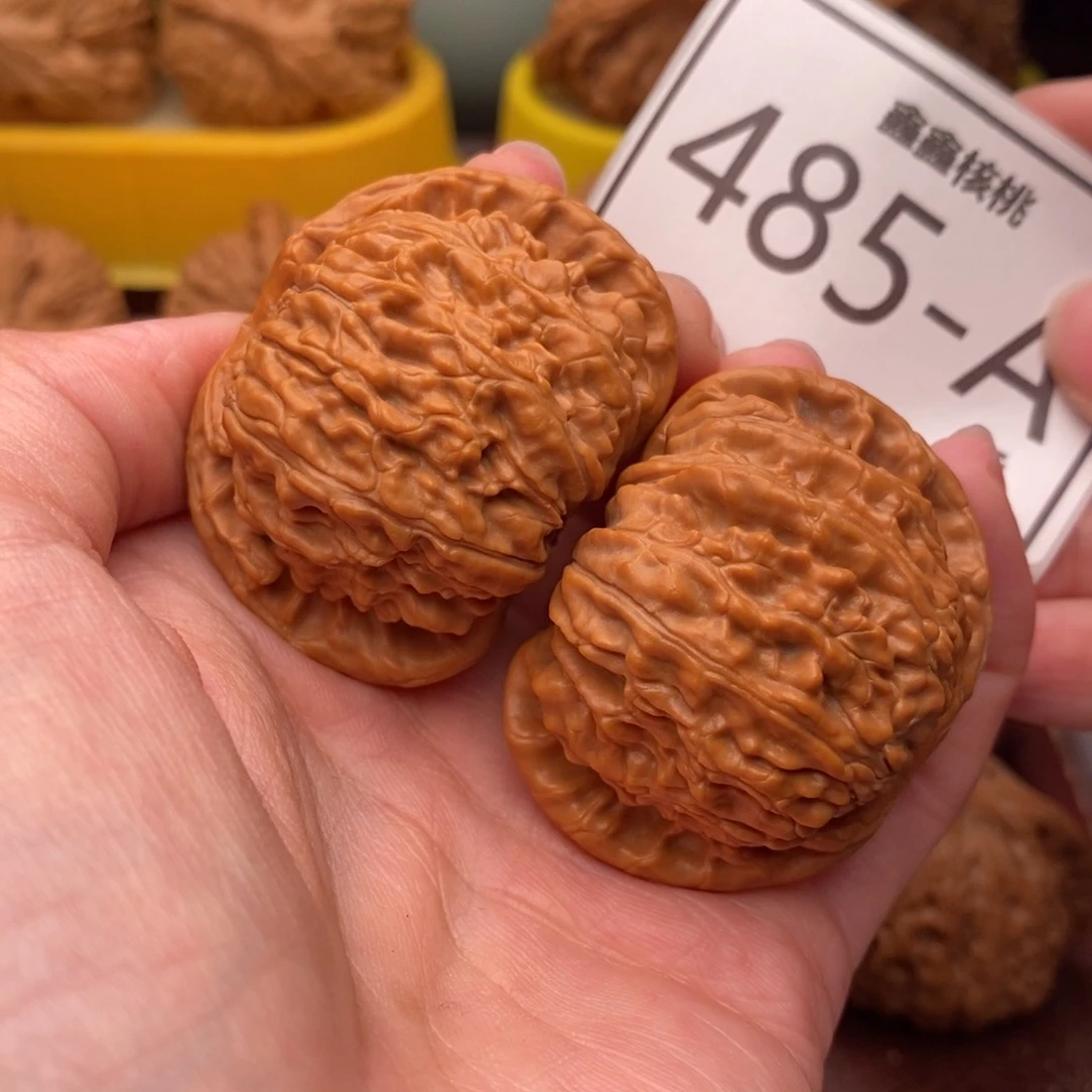 文玩核桃把件白狮46