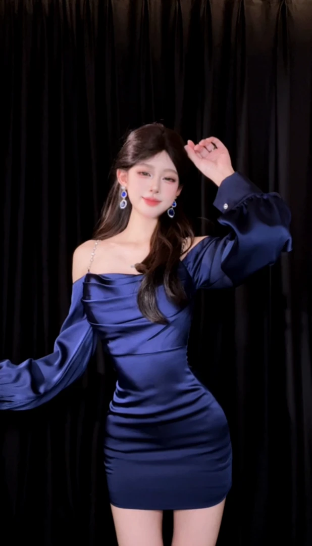 XQIN原创【湖畔蓝心】辣妹一字领露肩长袖纯欲修身包臀裙QXQHZ52456