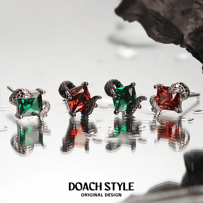 925银耳饰 斯莱特林原创灵蛇耳钉防过敏养耳洞耳骨钉个性蛇年耳饰