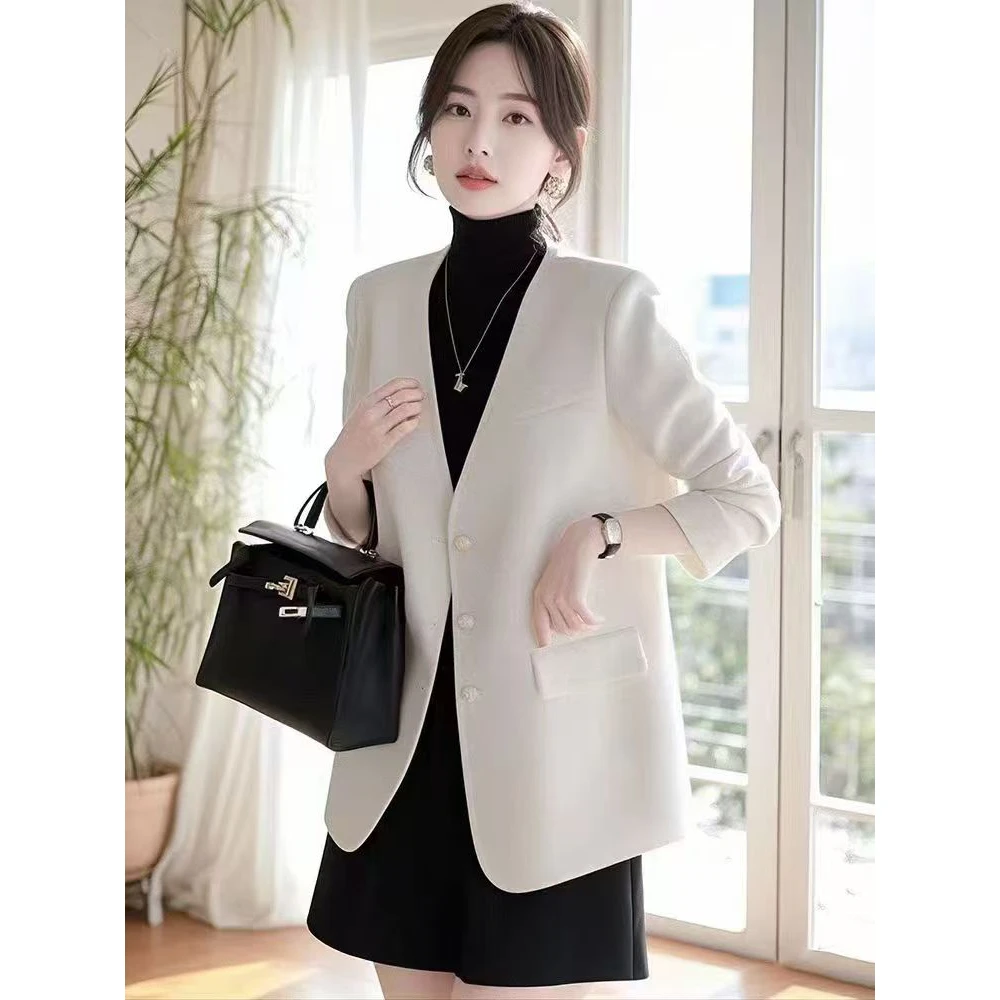 2025新款今年流行小个子气质名媛高级感白色西装外套女秋冬季西服