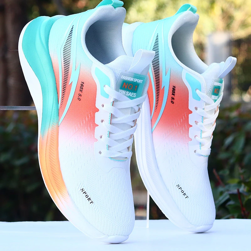 春夏季跑步鞋男女情侣同款透气防臭运动鞋学生超轻网面体育休闲鞋