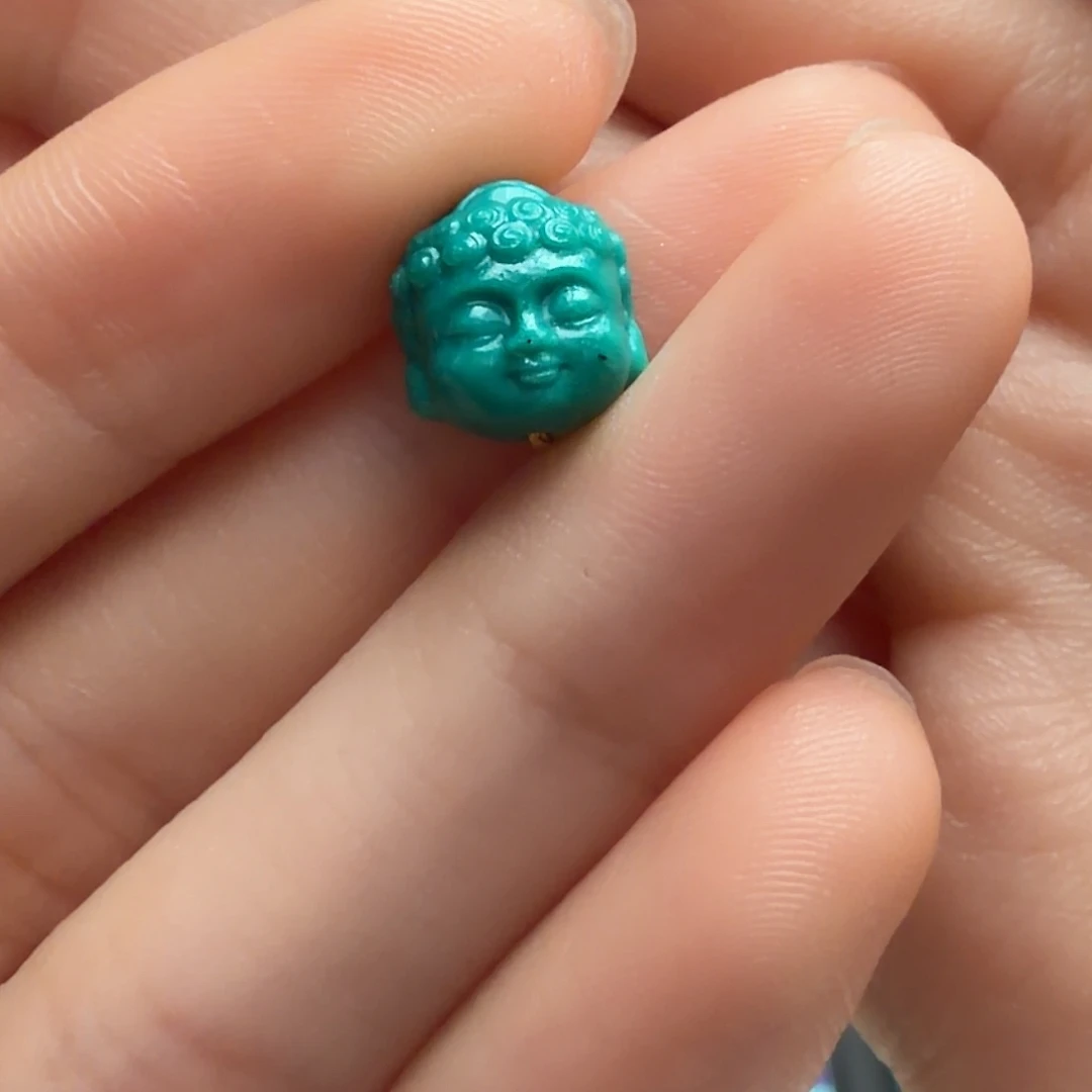 绿松石未镶嵌颈饰