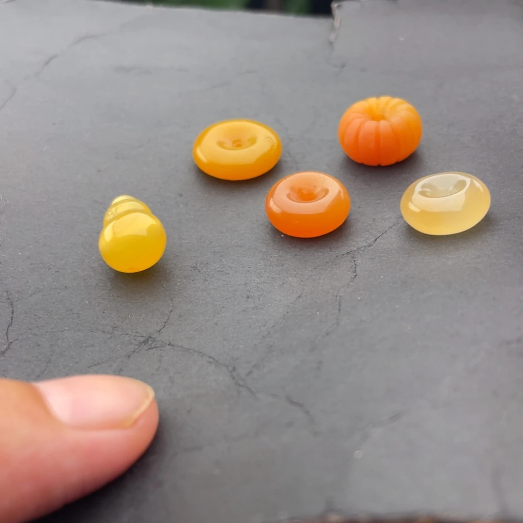 心***福石英质玉黄蜡石料子未镶嵌