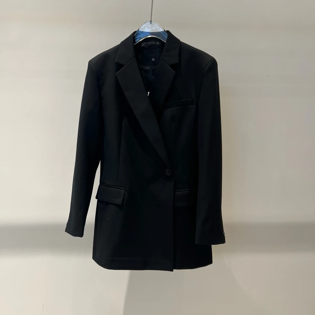 2026艾家同款修身西装气质时尚百搭常规款黑色31108