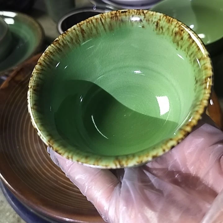 盘瓷片陶瓷杯盘壶碗都有