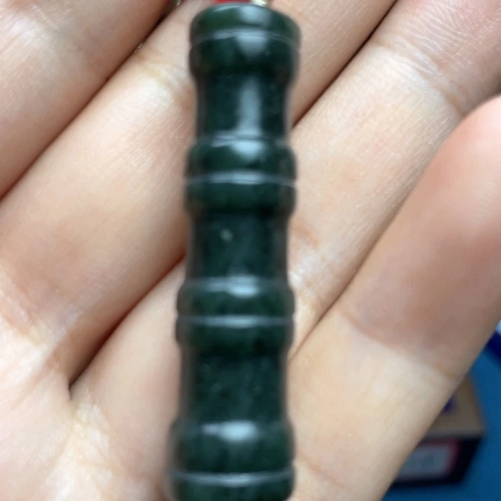 过***c颈饰未镶嵌和田玉