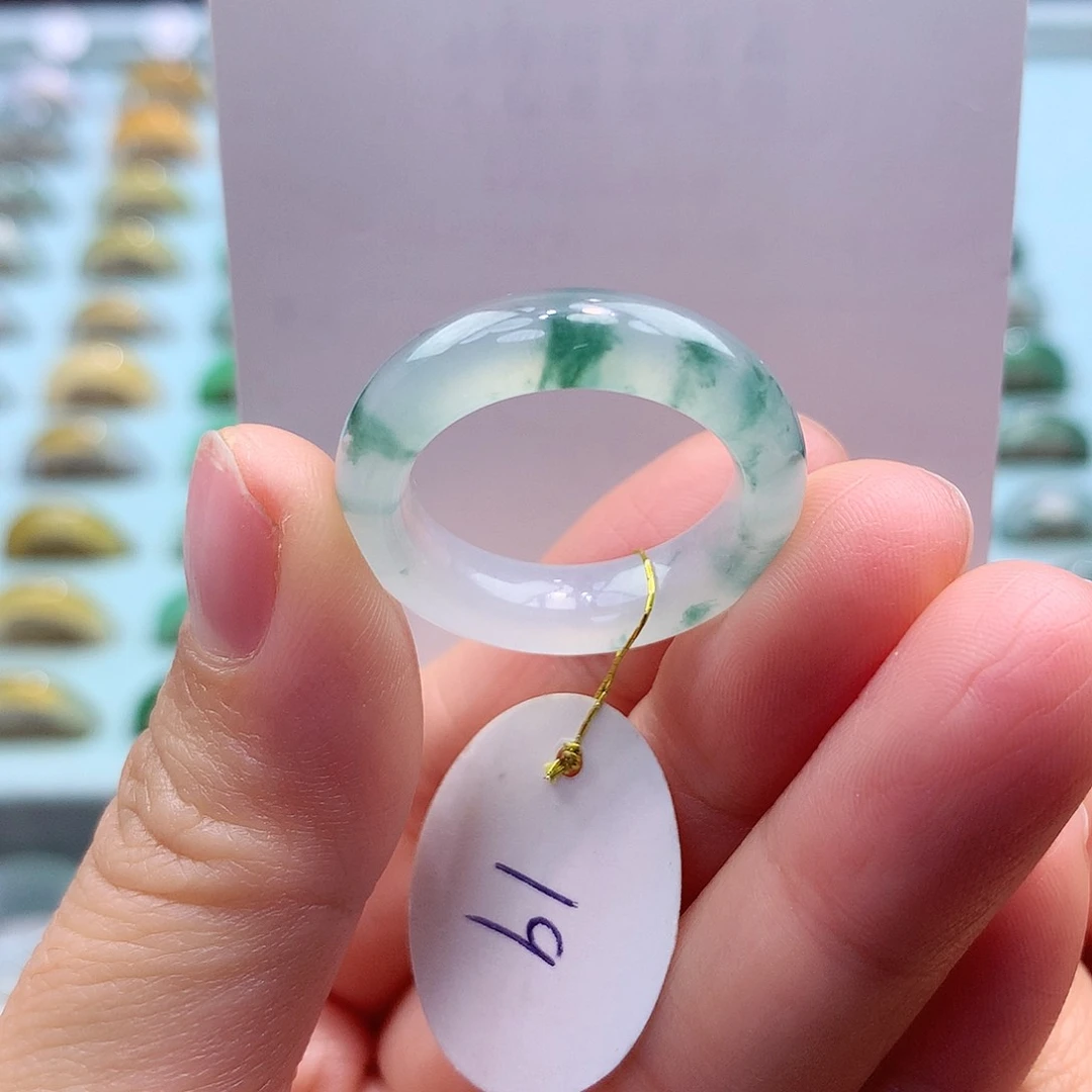 未镶嵌戒指翡翠19圈