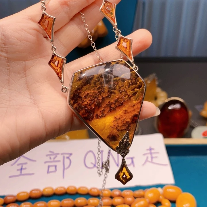 琥珀颈饰未镶嵌波兰设计款琥珀蜜蜡