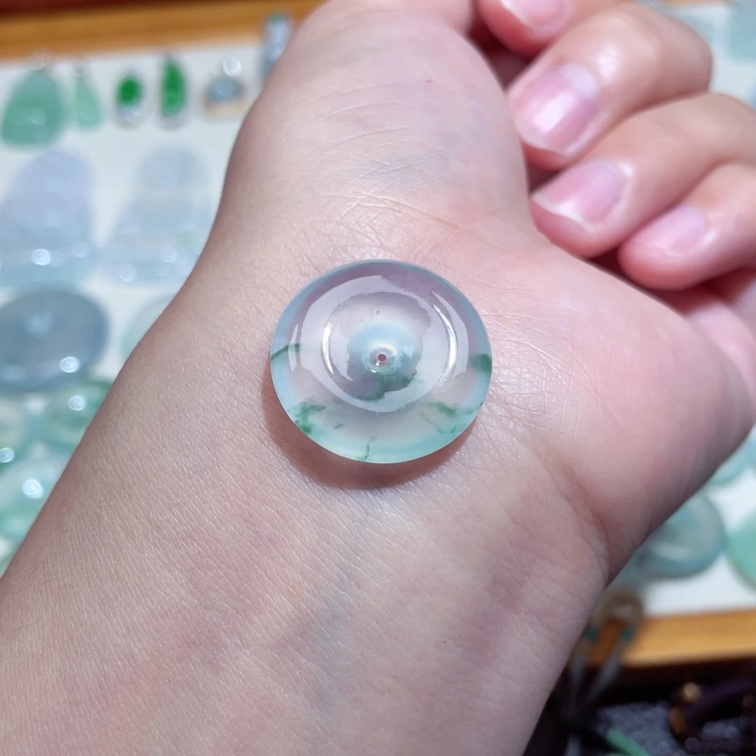 翡翠未镶嵌颈饰扣子