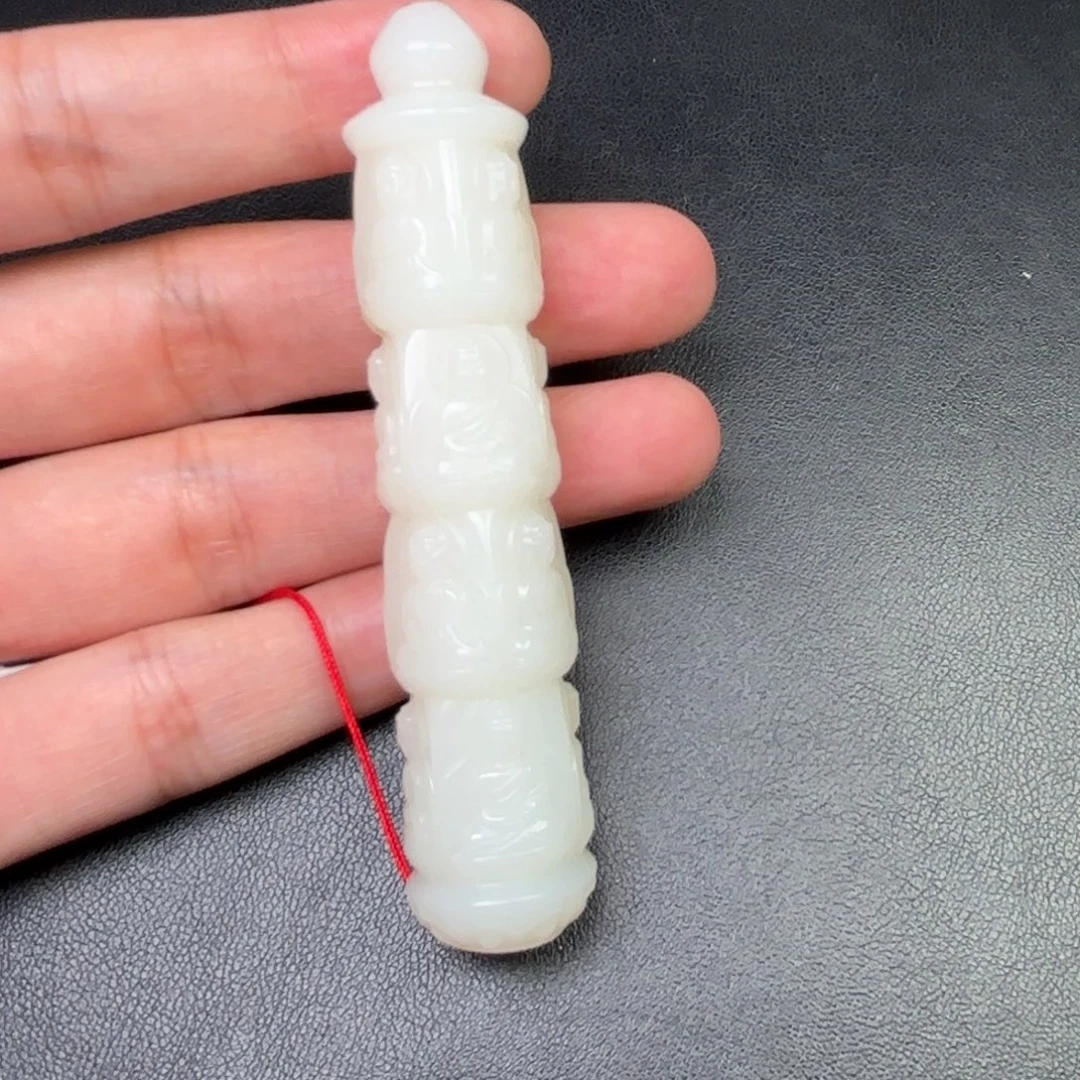 飞***哥和田玉未镶嵌挂件