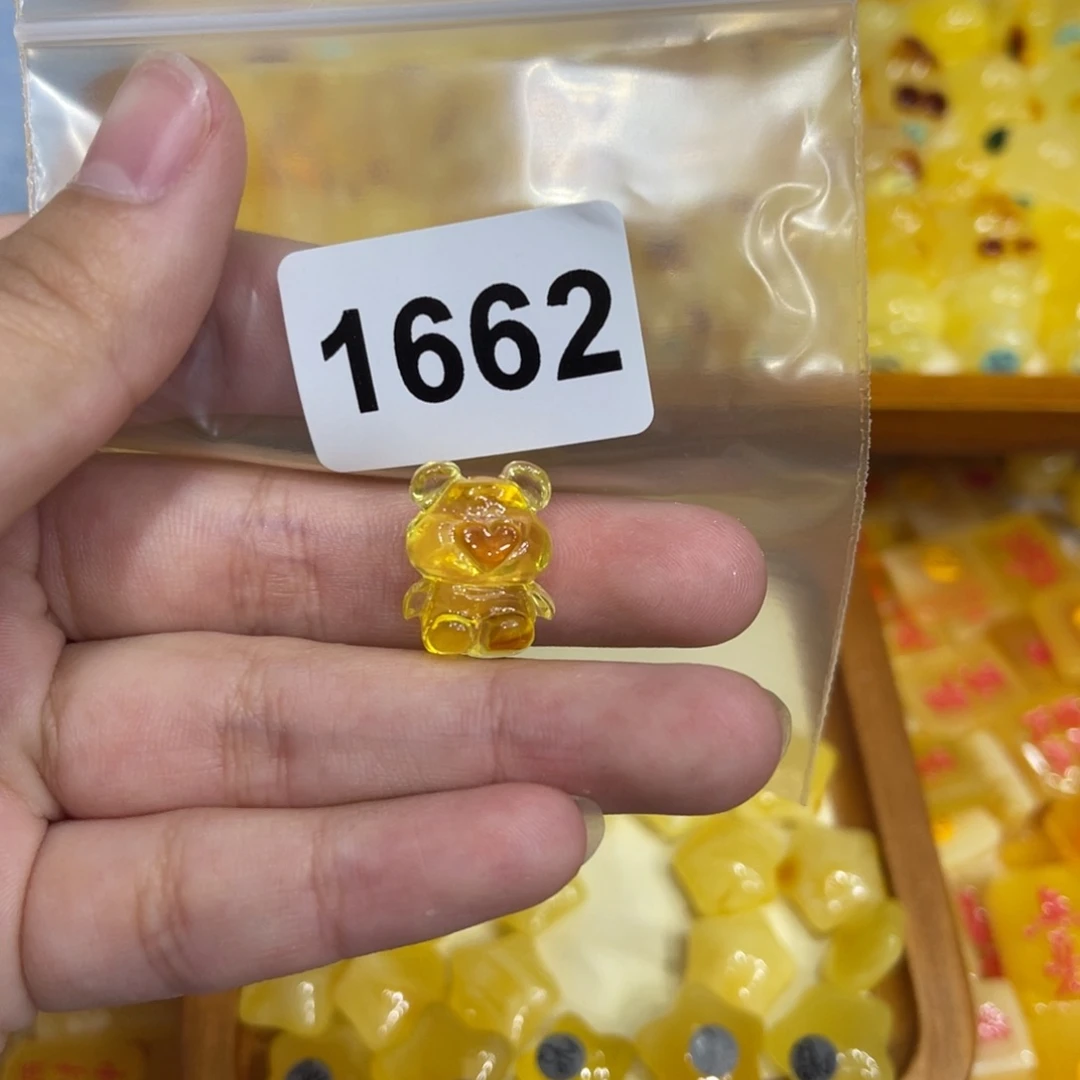 琥珀珠宝奇石未镶嵌王****a