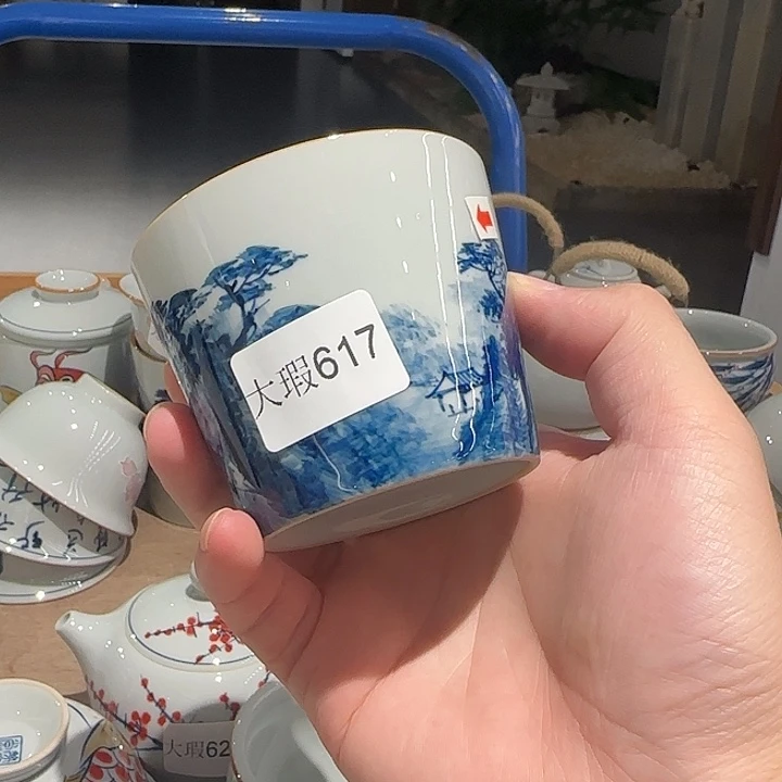 釉下手绘茶具微瑕