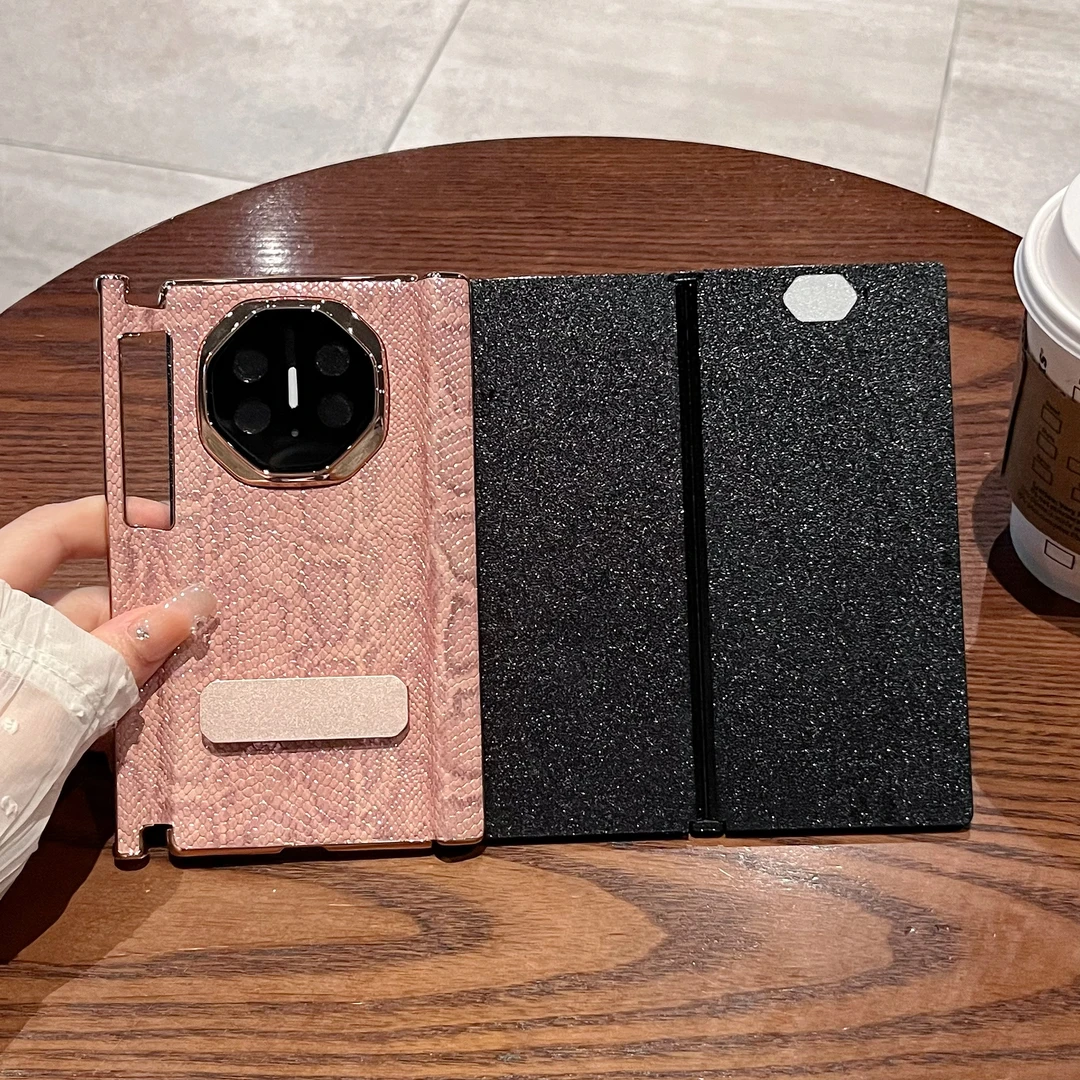 适用华为Mate XT三折叠手机壳MateXTs非凡大师蛇皮纹支架铰链全包