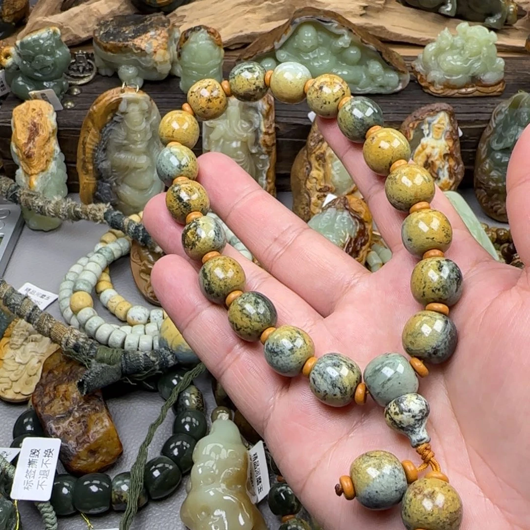 老***拿岫岩河磨玉（透闪石质玉）未镶嵌珠宝奇石