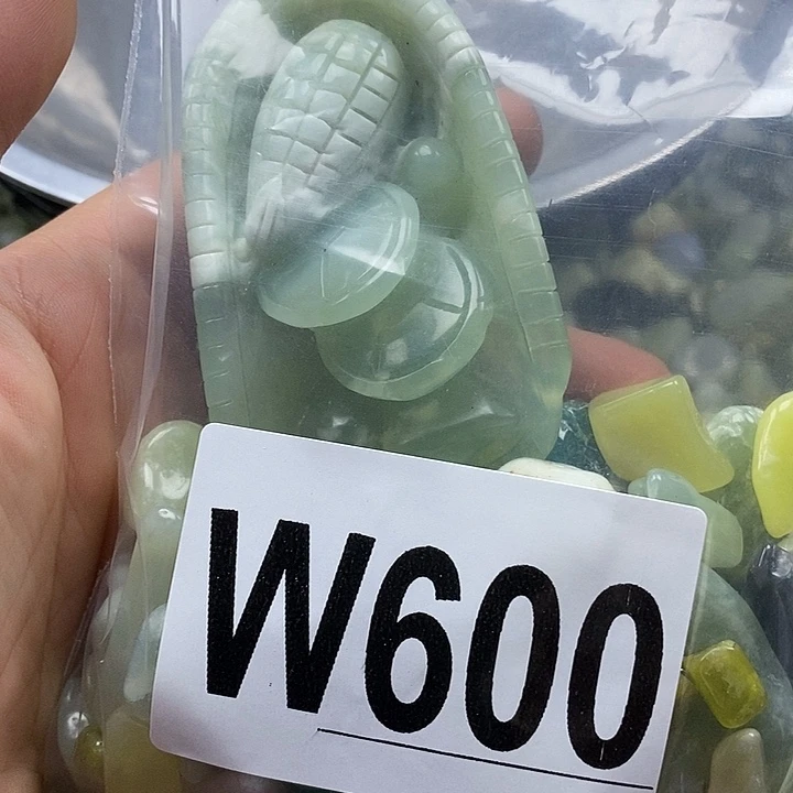 蛇纹石玉未镶嵌鱼缸石
