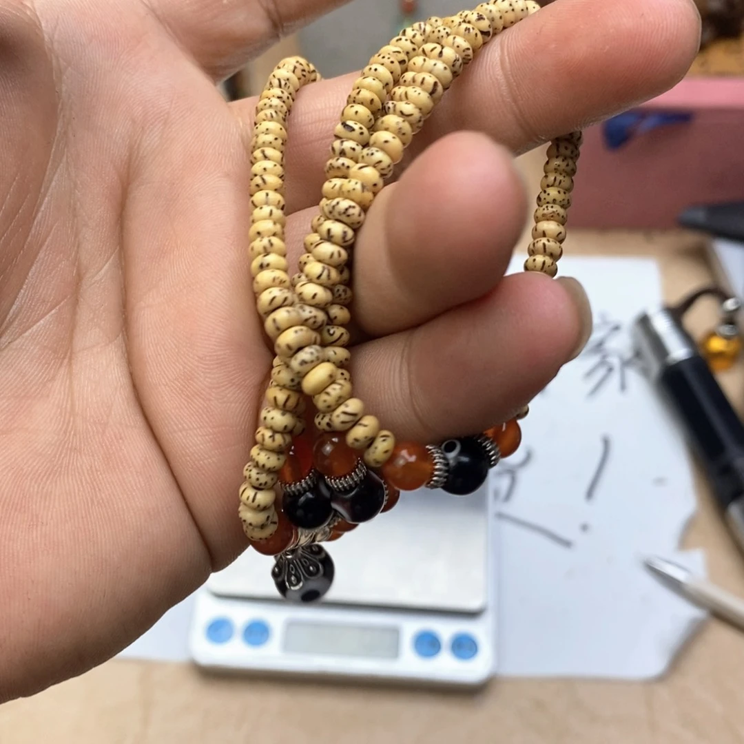 大叶紫檀（黑酸枝木类）