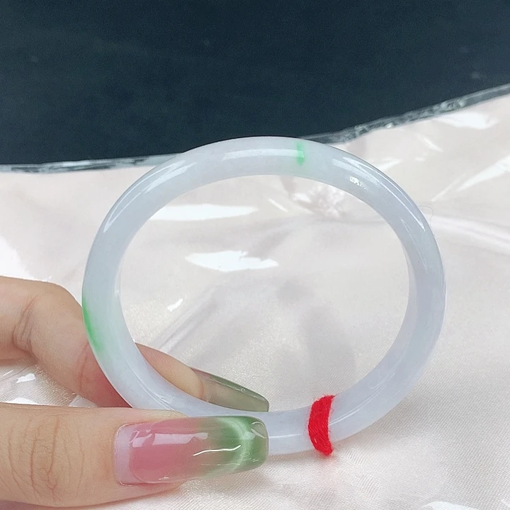 翡翠未镶嵌手镯圈55.8，04143