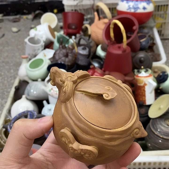 陶瓷艺术品及陶瓷壶