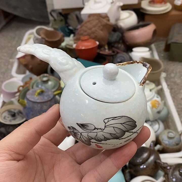 陶瓷艺术品及陶瓷壶壶