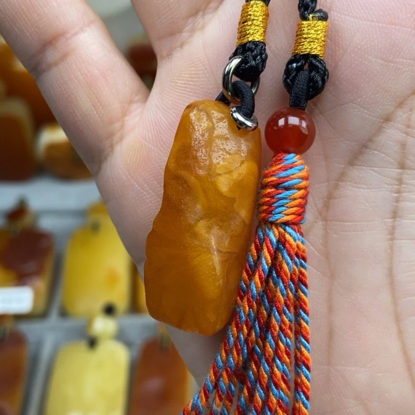 【闪购商品】琥珀颈饰未镶嵌
