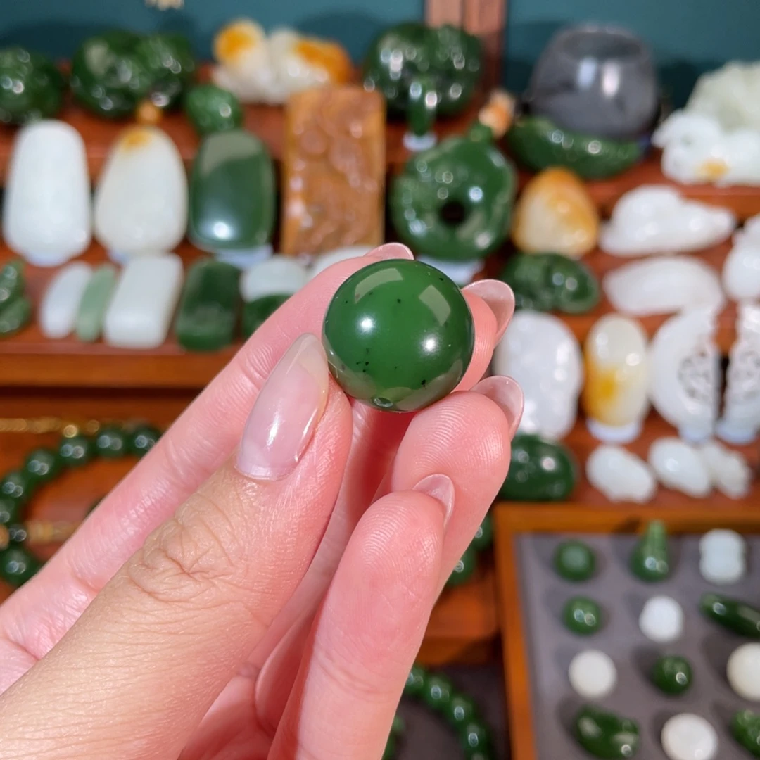 和田玉未镶嵌颈饰橙*