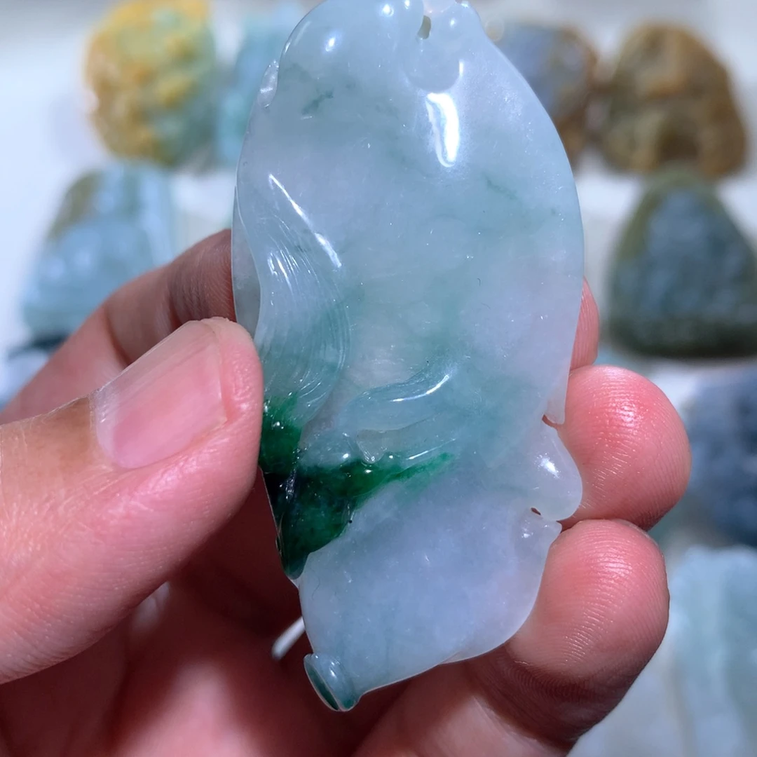 定制翡翠未镶嵌挂件