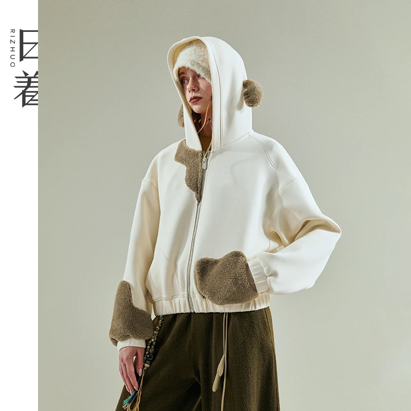 日着趣雪怪贱仔耳空气层短外套2025冬新款连帽加绒上衣女RD8115W0